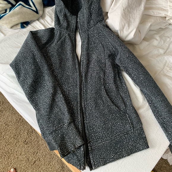 Lulu lemon Scuba Zip up Hoodie - Picture 1 of 4